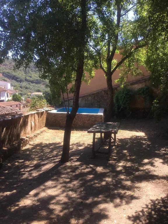 El Zarzo De Nemesio, Alberca Barbacoa 2 Hab 4 Pers Mas 2 Max Villa Valdelarco 0*,  Spain