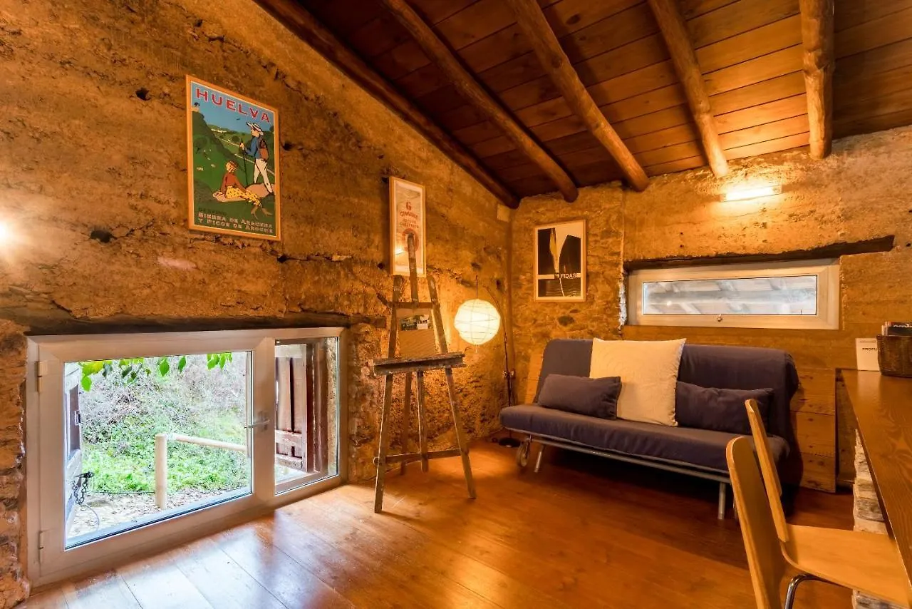 Holiday home El Zarzo De Nemesio, Alberca Barbacoa 2 Hab 4 Pers Mas 2 Max Villa Valdelarco