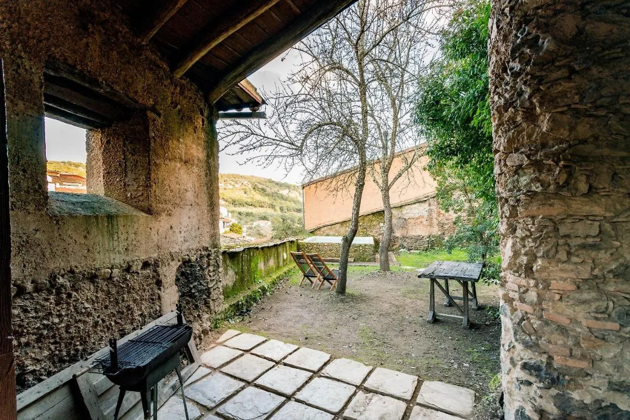 El Zarzo De Nemesio, Alberca Barbacoa 2 Hab 4 Pers Mas 2 Max Villa Valdelarco